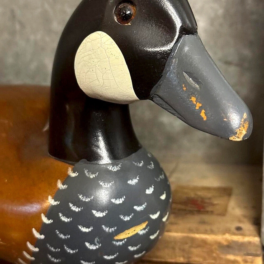 Vintage Hand Painted Wood Canada Goose Decoy – Made in Taiwan – Cabin Lodge Deco - Picture 5 of 6